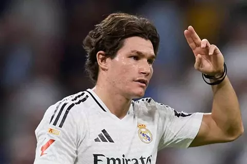 لتعويض ثيو.. ميلان يستهدف لاعب ريال مدريد